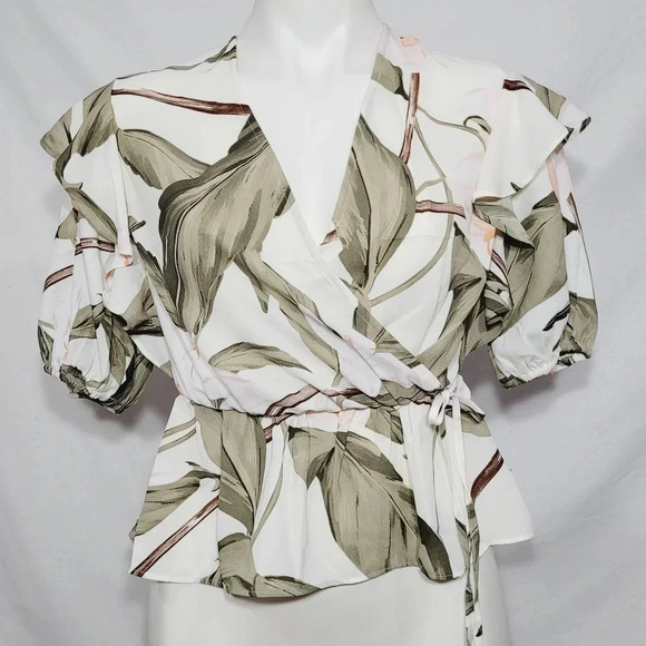 XS X-SMALL Express Ruffled CrossOver Surplice Floral Blouse NWT - Picture 12 of 12